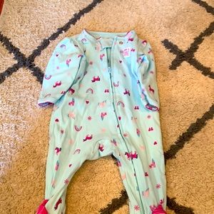 3M girl unicorn and rainbow pajamas Carters
